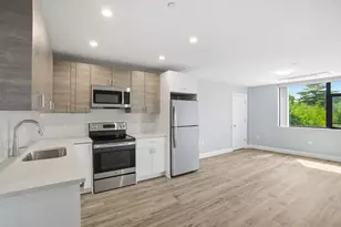 632 Centre St, Boston, MA 02139 - Photo 1