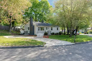 20 Meadowbrook Dr, Easthampton, MA 01027 - Photo 1