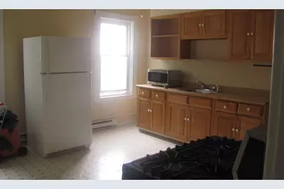 110 Daniels St. #2R, Fitchburg, MA 01420 - Photo 1