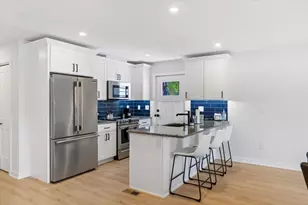 19 Willis St, Auburn, MA 01501 - Photo 1