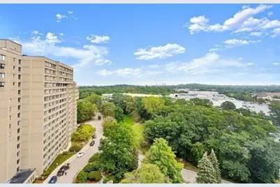 250 Hammond Pond Parkway #812S, Newton, MA 02467 - Photo 1