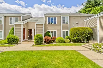 144 Nassau Dr #144, Springfield, MA 01129 - Photo 1