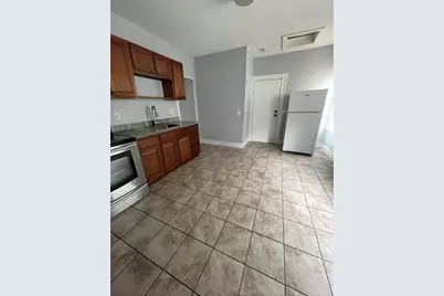 155 Allen Ave #3, Lynn, MA 01902 - Photo 1