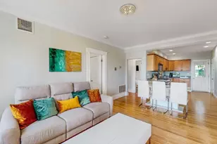 33 Main St, Somerville, MA 02145 - Photo 1