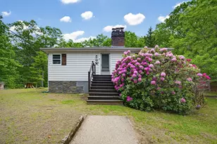 101 Edgewater Dr, Blackstone, MA 01504 - Photo 1