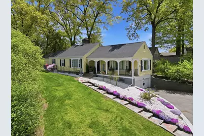 620 Roosevelt Ave, Springfield, MA 01118 - Photo 1