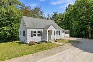 572 Massachusetts Ave, Lunenburg, MA 01462 - Photo 1