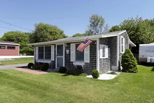 35 Point St, Fairhaven, MA 02719 - Photo 1