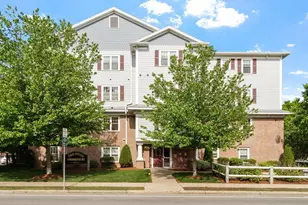 185 Essex St, Melrose, MA 02176 - Photo 1
