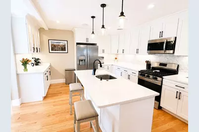 33 Brunswick Park #2, Melrose, MA 02176 - Photo 1
