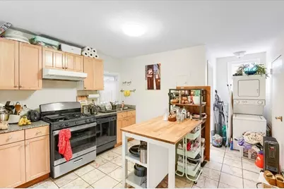 289 Elm St #2, Cambridge, MA 02139 - Photo 1