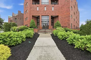 44 Elm St, Worcester, MA 01609 - Photo 1