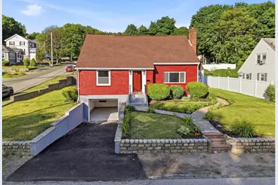 92 Garfield Ave, Woburn, MA 01801 - Photo 1