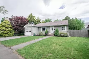 21 Salem St, Swampscott, MA 01907 - Photo 1