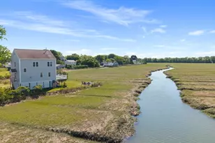 30 Hooper St, Quincy, MA 02169 - Photo 1
