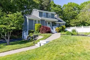 15 Heritage Rd, Acushnet, MA 02743 - Photo 1
