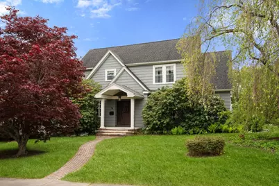 26 Lexington Ave, Holyoke, MA 01040 - Photo 1