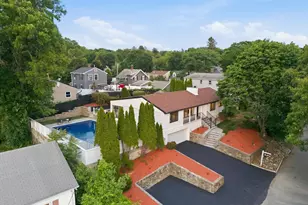 7 Berkeley St, Melrose, MA 02176 - Photo 1