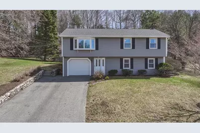 7 Briarwood Rd, Woburn, MA 01801 - Photo 1