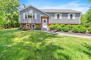 3 Thomas Dr, Franklin, MA 02038 - Photo 1