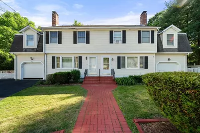 7 Ivy Cir #7, Norwood, MA 02062 - Photo 1