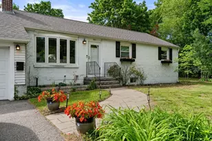 987 Pleasant St, Framingham, MA 01701 - Photo 1