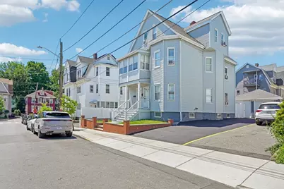 29 Harvey St, Everett, MA 02149 - Photo 1