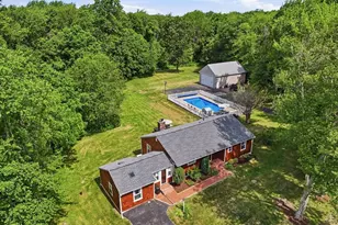 126 Putnam Hill Rd, Sutton, MA 01590 - Photo 1