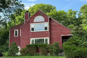 28 Budd Dr, Dudley, MA 01571 - Photo 1