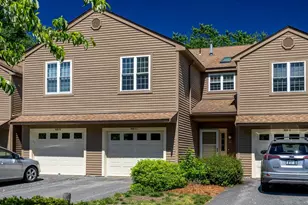 909 Ridgefield Cir, Clinton, MA 01510 - Photo 1