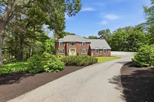 39 Smithshire Estates, Andover, MA 01810 - Photo 1