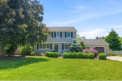 7 Lawrence Cir, Medfield, MA 02052 - Photo 1