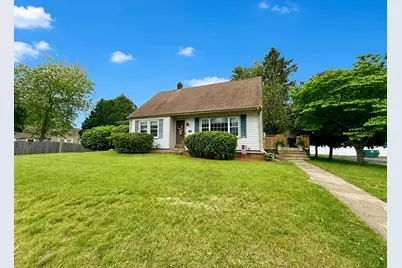 101 Mann St, Bellingham, MA 02019 - Photo 1