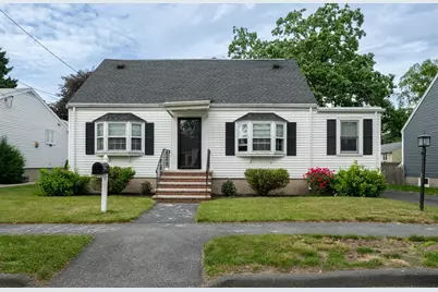 5 Charles St, Peabody, MA 01960 - Photo 1