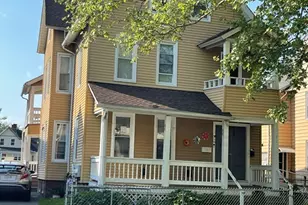 52 Acushnet St, Springfield, MA 01105 - Photo 1