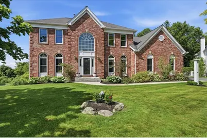202 Rosemont Dr, North Andover, MA 01845 - Photo 1