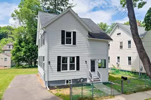 62 Field St, West Springfield, MA 01119 - Photo 1