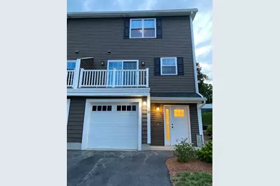 4 Fairview St #10, Chelmsford, MA 01863 - Photo 1