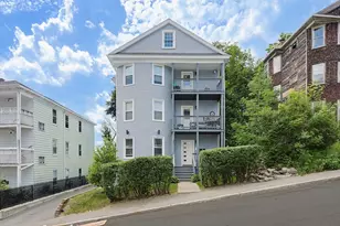 15 Stanton St, Worcester, MA 01605 - Photo 1