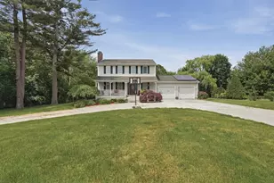 1527 Main St, Acushnet, MA 02743 - Photo 1