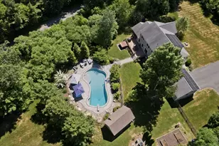 2 Deer Haven Dr, Williamsburg, MA 01039 - Photo 1