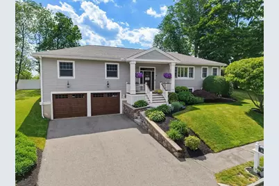 16 Mansion Rd, Wakefield, MA 01880 - Photo 1