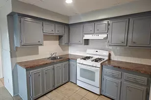 487 4th St, Fall River, MA 02721 - Photo 1