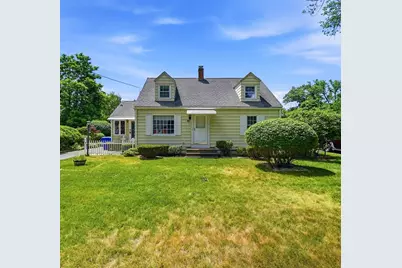92 Massreco St, Springfield, MA 01109 - Photo 1