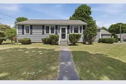 5 Vine St, Amesbury, MA 01913 - Photo 1