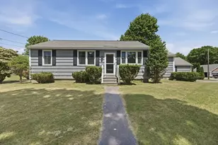 5 Vine St, Amesbury, MA 01913 - Photo 1