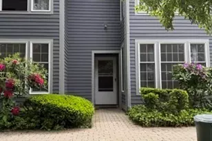 70 Amity Pl, Amherst, MA 01002 - Photo 1