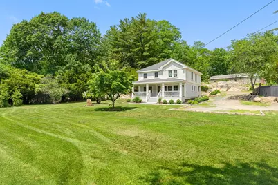 194 Southern Ave #1, Essex, MA 01929 - Photo 1