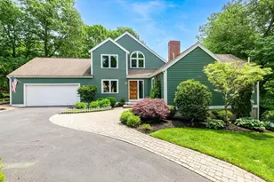 8 Middlebury Ln, Beverly, MA 01915 - Photo 1