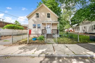 8 Myrtle St, Lynn, MA 01905 - Photo 1